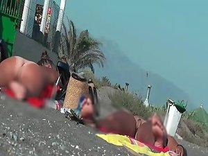 Sweet tan lines on an ass and a pussy Picture 2