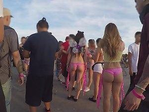 Rave girl looks good in pink thong Picture 4