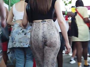 Wiggly butt in python leggings Picture 5