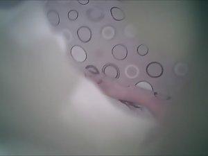 Naked sister peeped while showering Picture 5