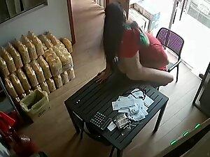 Spying on store manager getting blowjob from salesgirl Picture 3