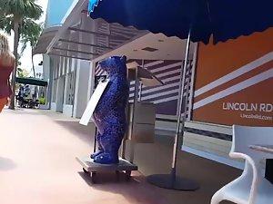 Tanned blonde with immeasurably sexy body Picture 5