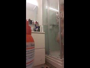 Spying on curvy redhead and her big naked ass Picture 4