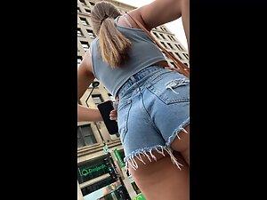 Noticeable bubble butt in sexy cutoff shorts Picture 2