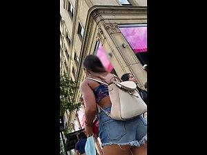 Noticeable bubble butt in sexy cutoff shorts Picture 6