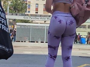 Epic fit ass made voyeur go into the bus Picture 6