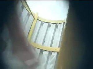 Lots of unaware women in a beach cabin Picture 6