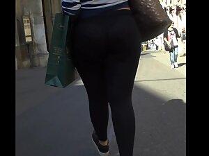 Chubby girl's thong is fully visible in black leggings Picture 4