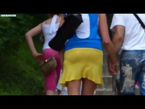 Boy gropes girlfriend's ass in a miniskirt Picture 5