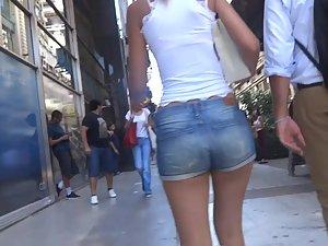 Sexy ass to waist ratio Picture 1