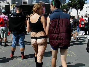 Party girl exposed her pale booty in fishnet outfit Picture 5