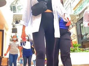 Curvy blonde got a fine booty and a sexy voice Picture 5