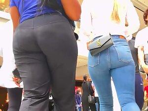 Curvy blonde got a fine booty and a sexy voice Picture 8