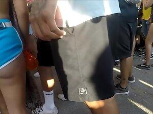 Hottest ass shakes to the music at a rave party Picture 8