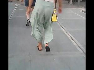 Thong pantyline under sexy loose pants Picture 2