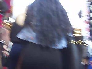 Black girl with dreadlocks got a big booty Picture 1