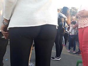 Ass wiggle while pulling tights caught by voyeur Picture 5