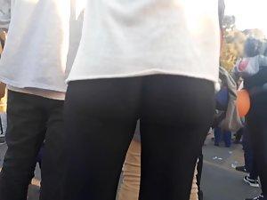 Ass wiggle while pulling tights caught by voyeur Picture 6