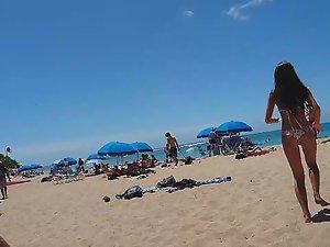 I wanted to wipe sand off her butt Picture 1