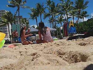 I wanted to wipe sand off her butt Picture 3