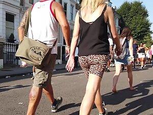 Firm buttocks move nicely in leopard shorts Picture 2