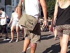 Firm buttocks move nicely in leopard shorts Picture 4