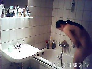 Spying her amazing ass under shower Picture 8