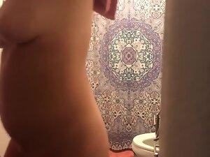 Spying on sweet naked girl in bathroom Picture 2