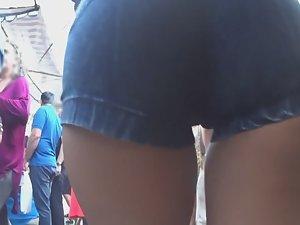 Perfect gap between thighs