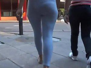 Creeping up behind a big shapely butt Picture 7