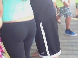 Sugary sweet teenage ass in tights Picture 8