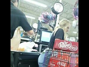 Cute shorty that works at the supermarket Picture 4