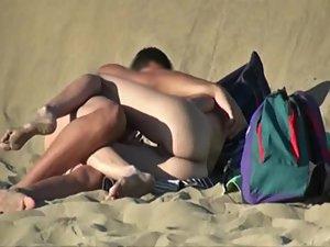 Couple getting horny on a beach Picture 5