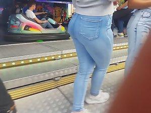 Hot chocolate girl and sexy white friend Picture 5