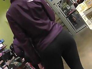 Privilege of standing behind her ass