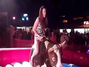Accidental show off while riding a bull Picture 5