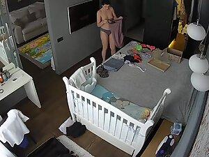 Spying on hot milf that can't decide on her bikini Picture 6