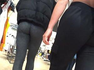 Chav girl likes to get attention with her ass Picture 8