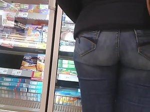 Delightful ass in a groceries store Picture 8