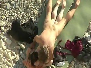 Voyeur caught a hard beach fucker