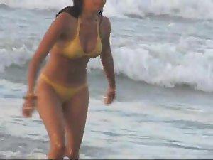 Playful girl at the beach Picture 2