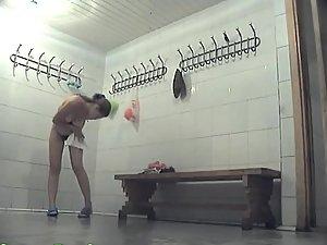 Firm teenage bodies spied in lockers Picture 2