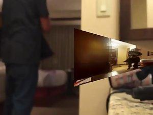 Chubby milf hazes the delivery guy Picture 4