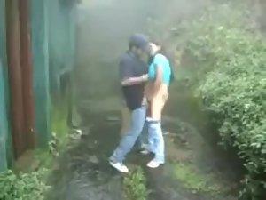 Daring couple fucking in the rain Picture 6