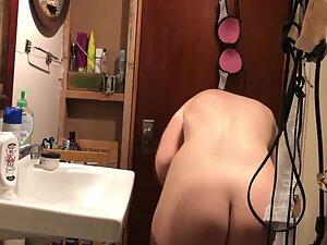 Spying on tattooed curvy girl in bathroom Picture 3
