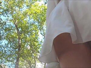 Upskirt of sexy rich girl on the street Picture 8