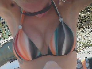 Boyfriend turns her bikini into thong and wedgie Picture 4