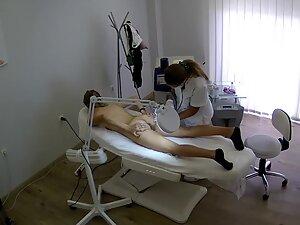 Petite girl opens up her ass in beauty salon Picture 7