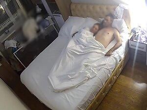 Spying on foreplay in bedroom and unplanned delay Picture 2