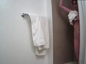 Spying on gentle naked body in bathroom Picture 3